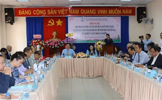 Participants at the dialogue session. (Photo: VNA) 