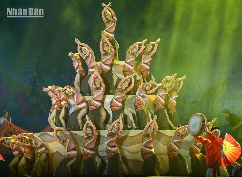 The art programme at the opening ceremony consists of three chapters, with the participation of nearly 600 artists.