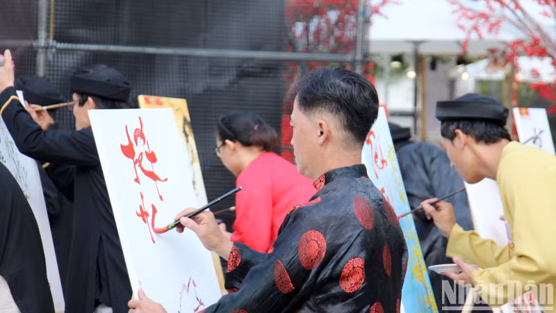 The Vietnamese Tet Festival welcoming the 2024 Lunar New Year takes place from January 24 to February 14. The Vietnamese Tet Festival welcoming the 2024 Lunar New Year takes place from January 24 to February 14.