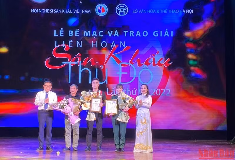 Gold medallists honoured at the festival 