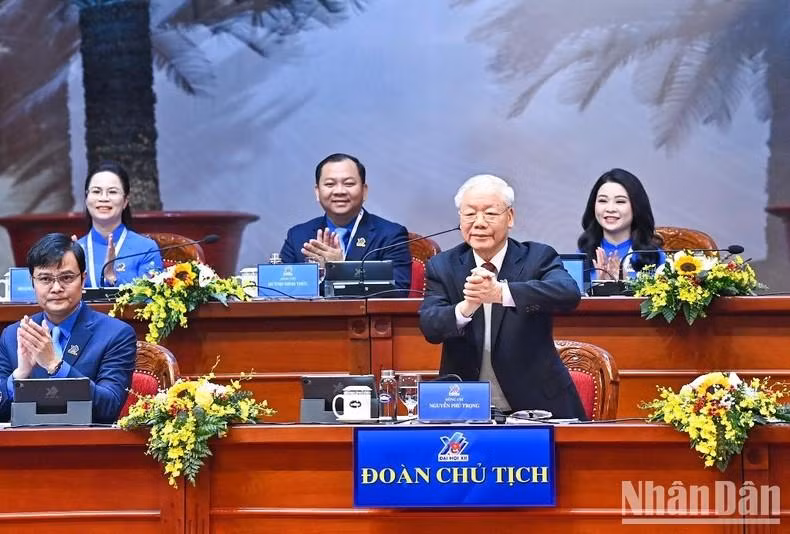 Party General Secretary Nguyen Phu Trong attends the plenary session of the 7th National Congress of the Ho Chi Minh Communist Youth Union.