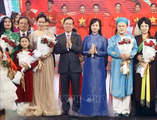 President Vo Van Thuong and his spouse at the ceremony. (Photo: VNA)