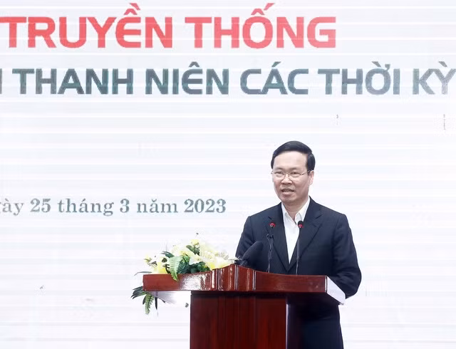 President Vo Van Thuong speaking at the meeting. President Vo Van Thuong speaking at the meeting.