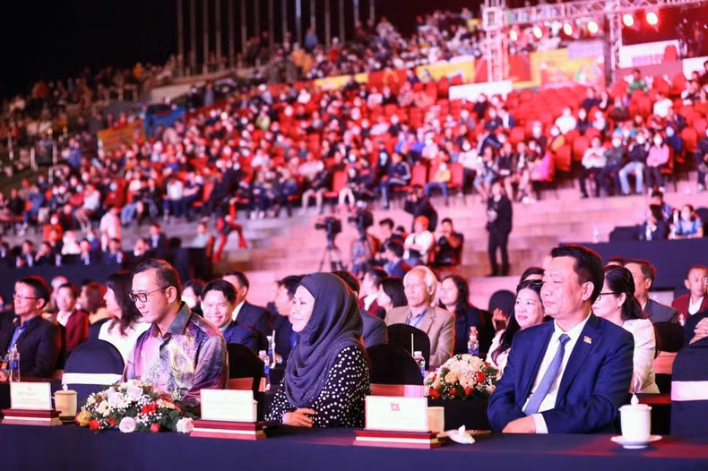 International delegates attended the opening ceremony of Lam Dong Tourism Golden Week 2023. International delegates attended the opening ceremony of Lam Dong Tourism Golden Week 2023.