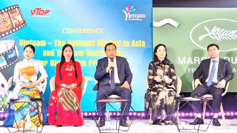 The Viet Nam National Authority of Tourism hosts the seminar. (Photo: Tourism Information Centre) 