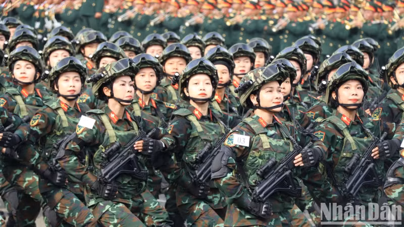 Female special forces