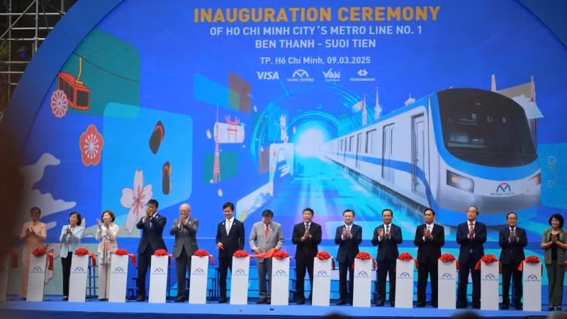 The Ben Thanh – Suoi Tien metro line in Ho Chi Minh City is officially inaugurated at a ceremony on March 9. (Photo: NDO)