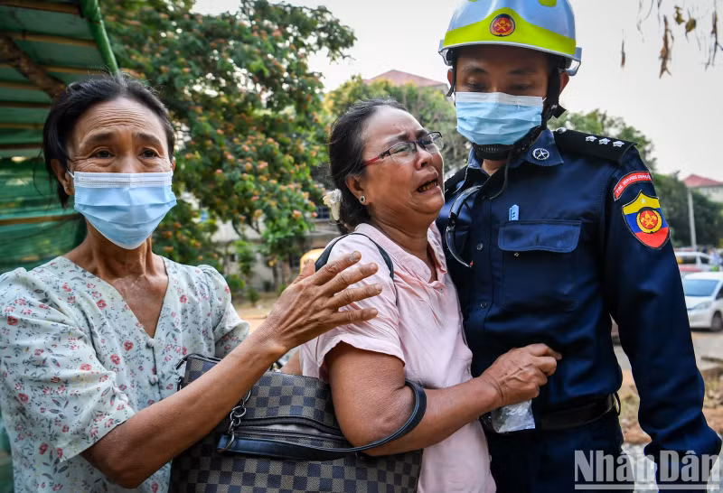 Outside, the relatives of those still trapped could not hide their grief.