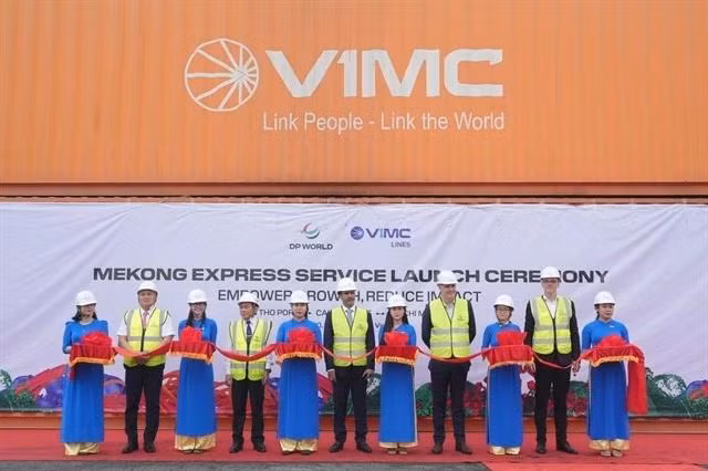 At the launching ceremony (Photo: VNA)