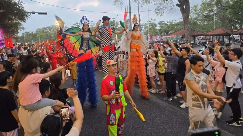 Hai Phong shines with traditional colours at 2025 Open Puppet Festival