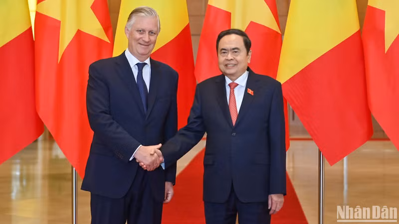  NA Chairman Tran Thanh Man meets with Belgian King Philippe.