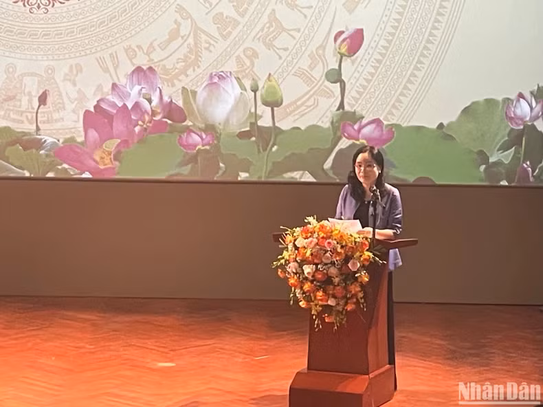 Deputy Minister of Culture, Sports and Tourism Trinh Thi Thuy delivers the opening speech. Deputy Minister of Culture, Sports and Tourism Trinh Thi Thuy delivers the opening speech.