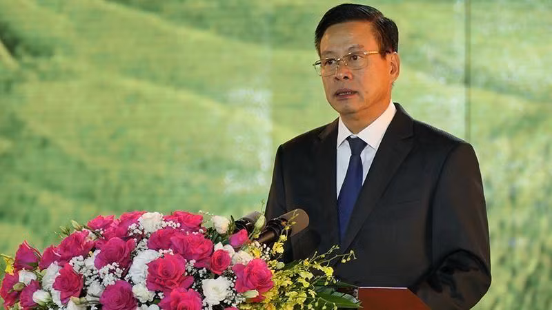Chairman of the People's Committee of Ha Giang Province Nguyen Van Son delivered the opening speech.