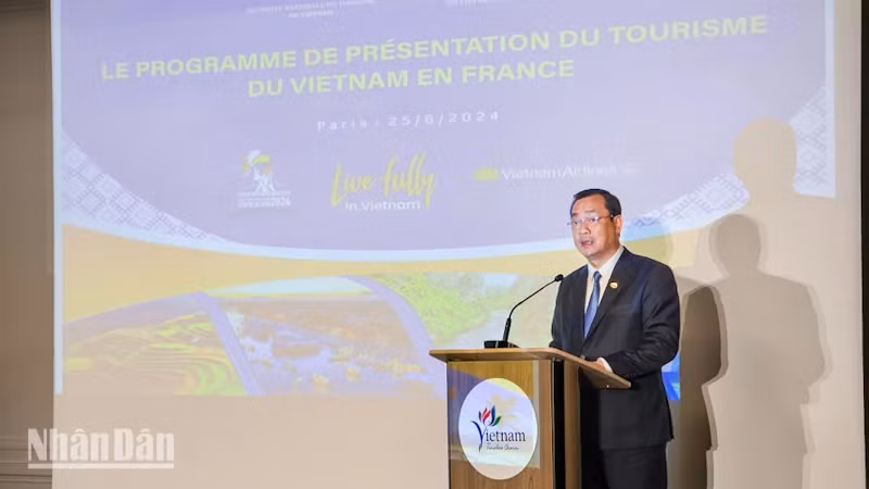 VNAT General Director Nguyen Trung Khanh 