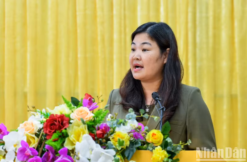 Ha Lan Anh, Vice Chairman of Nam Dinh Provincial People's Committee, discussed "The connection between the Government, localities and businesses in the process towards a green economy in Nam Dinh Province".