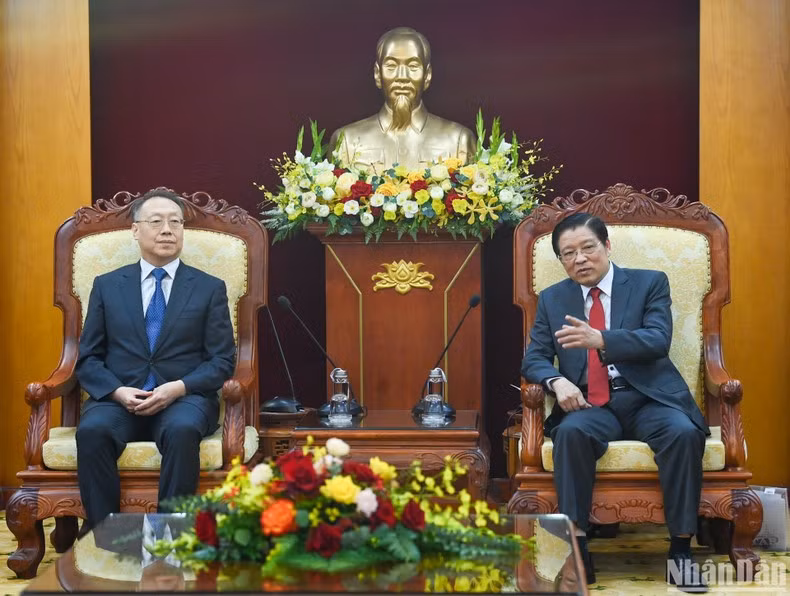 At the meeting held in Hanoi on November 30 (Photo: NDO)