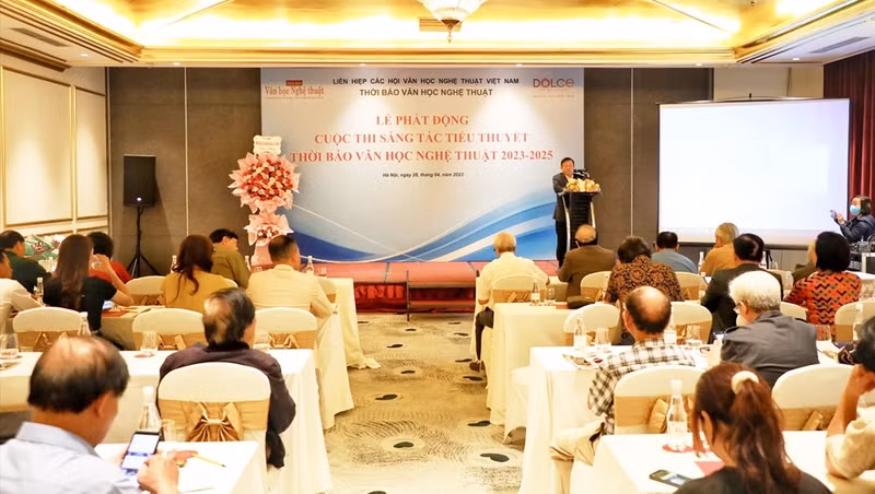 At the launch ceremony (Photo: baodantoc.vn)