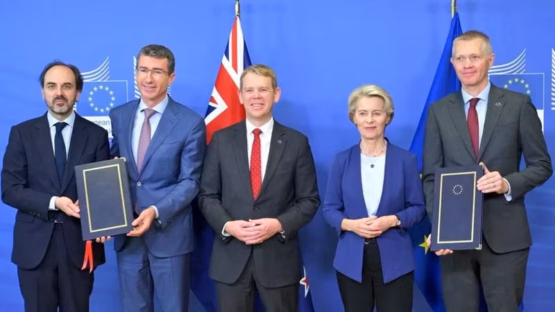 The signing ceremony of the free trade agreement between the EU and New Zealand. (Photo: European Commission)