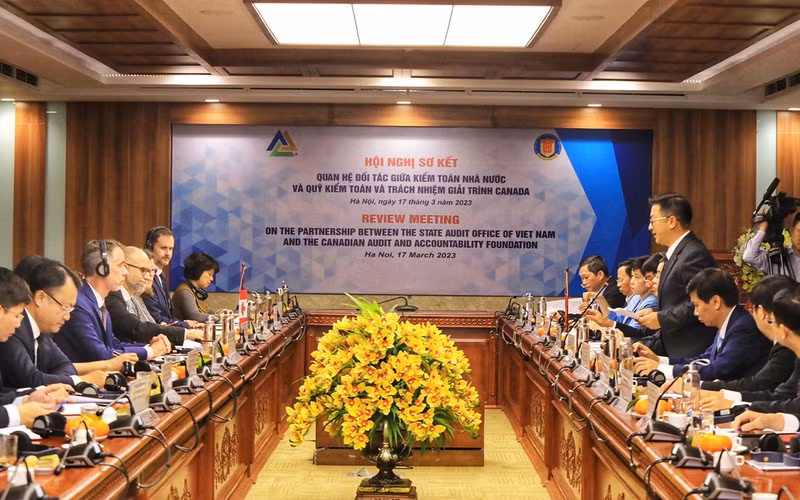 At the conference (Photo: NDO)