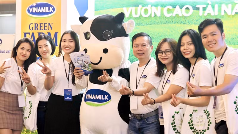 Vinamilk tops list of CareerBuilder's 100 Employer of Choice in 2022