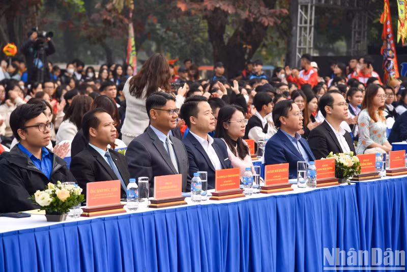 The festival, organised by the Hanoi Students' Association, saw the participation of over 5,000 local and foreign youth studying in the capital city.