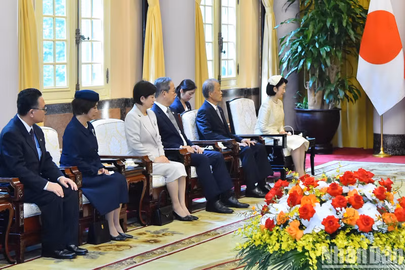 Crown Princess Kiko and the Japanese delegation at the talks. Crown Princess Kiko and the Japanese delegation at the talks.
