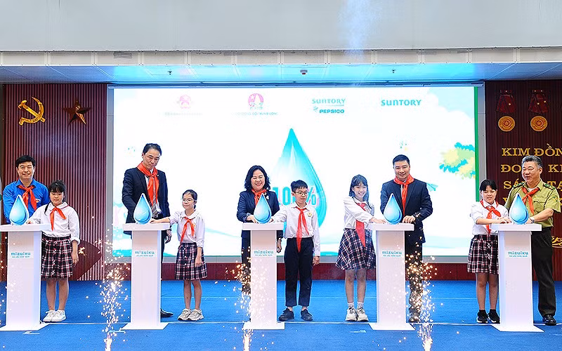 Delegates at the launch ceremony