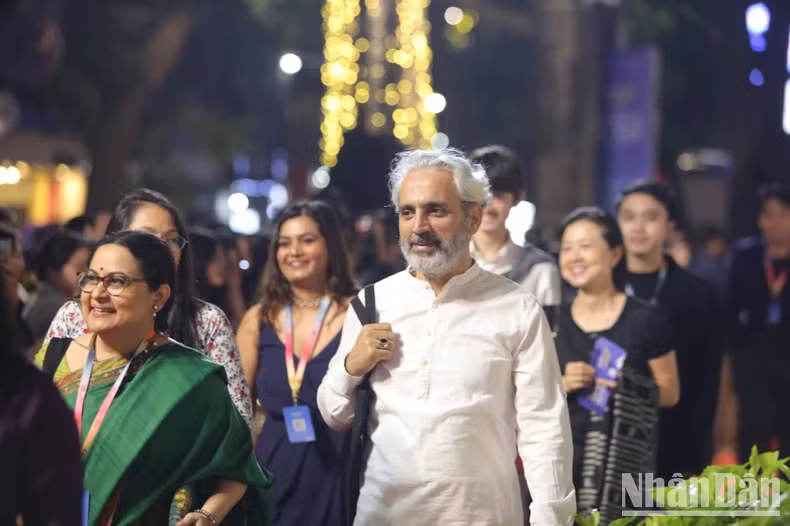 International filmmakers on the red carpet.