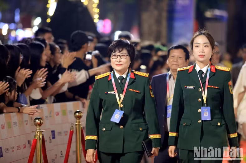 Military artists and filmmakers attending the Film Festival.