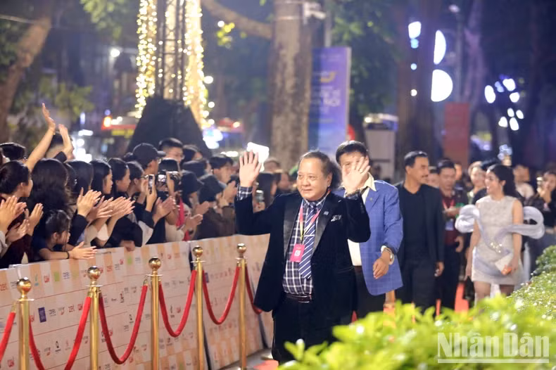 Chairman of the Vietnam Cinema Association, Do Lenh Hung Tu, at the Film Festival.