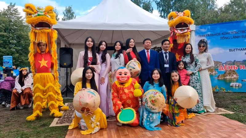Vietnam's booth at the festival of ethnic groups in the Ural region.