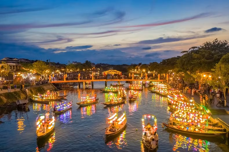In the evening, the light of countless lanterns give Hoi An a fairy tale appearance. (Photo: SCMP)