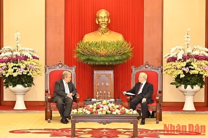 Party General Secretary Nguyen Phu Trong (R) and UN Secretary-General António Guterres. (Photo: NDO)