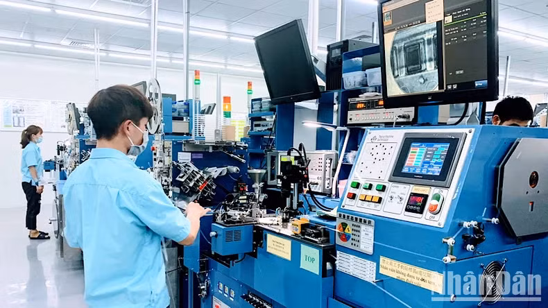 Production at a factory of a Chinese enterprise in VSIP Hai Phong Industrial Park.