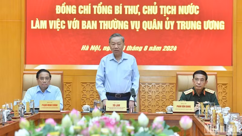 Party General Secretary and State President To Lam at the working session with the Standing Board of the Central Military Commission in Hanoi on August 28 (Photo: VNA)