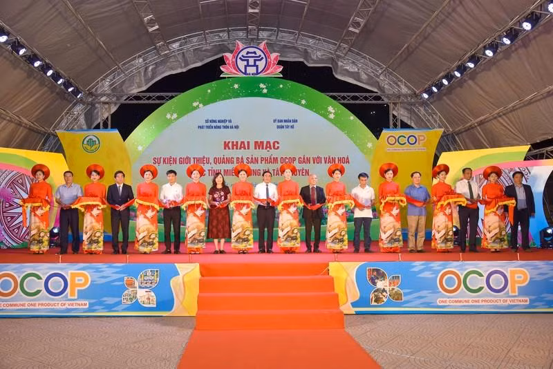 Central and Central Highlands provinces' OCOP products introduced in Hanoi