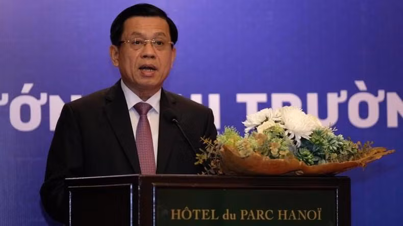 Deputy Minister of Labour, Invalids and Social Affairs Nguyen Ba Hoan speaks at the workshop.