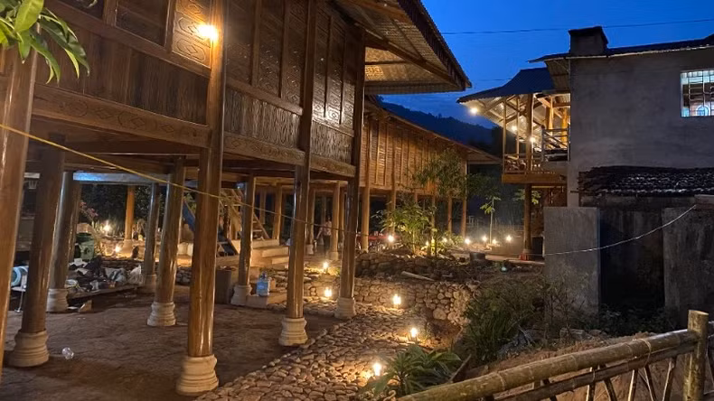 Every year, the community tourism site of Na Su Village, Cha Nua Commune, Nam Po District, welcomes tens of thousands of visitors. Every year, the community tourism site of Na Su Village, Cha Nua Commune, Nam Po District, welcomes tens of thousands of visitors.