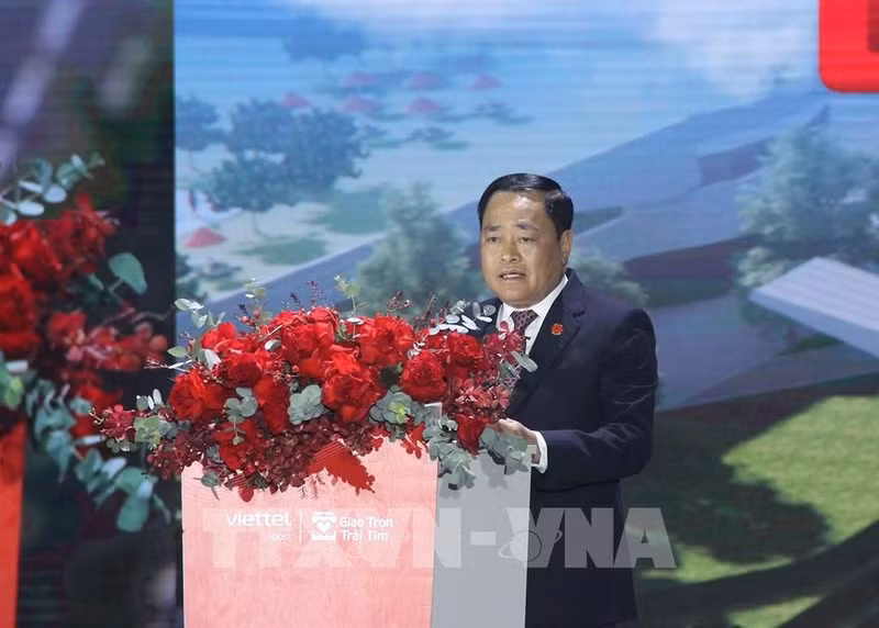 Chairman of the Lang Son provincial People's Committee Ho Tien Thieu speaks at the event. (Photo: VNA) Chairman of the Lang Son provincial People's Committee Ho Tien Thieu speaks at the event. (Photo: VNA)
