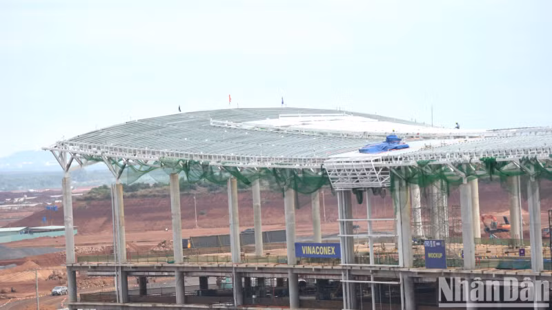Roof of the Long Thanh Airport passenger terminal.