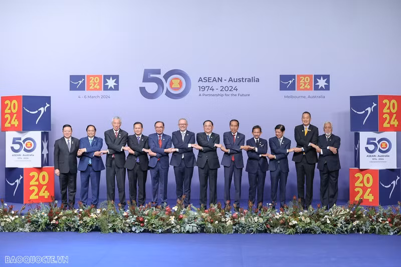 Australian Prime Minister Anthony Albanese, Prime Minister Pham Minh Chinh, Secretary-General of ASEAN Kao Kim Hourn and heads of delegations to the Australia-ASEAN Special Summit. (Photo: VNA) 