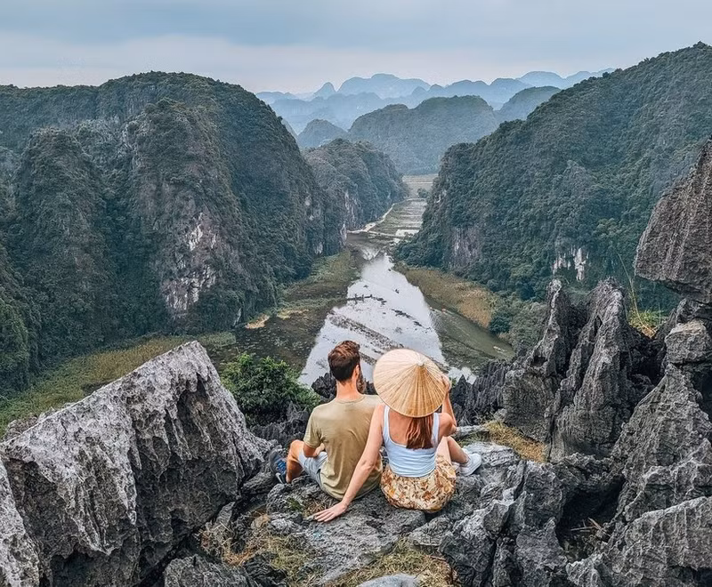 Vietnam welcomes nearly 7.6 million international tourists in five months (Photo: VNA)