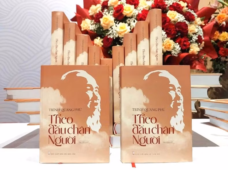 Book sheds light on President Ho Chi Minh’s 30-year journey abroad ảnh 1 Book sheds light on President Ho Chi Minh’s 30-year journey abroad ảnh 1