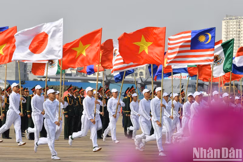An art performance at the opening ceremony.