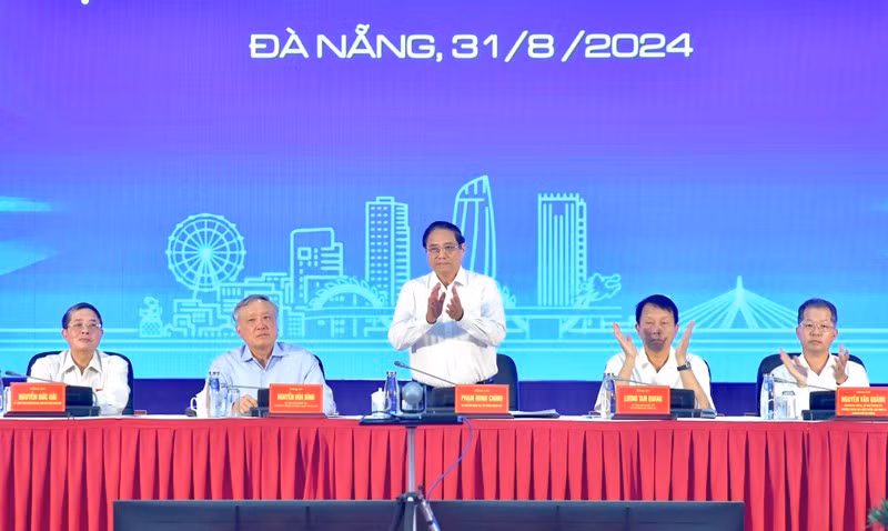 PM Pham Minh Chinh speaks at the conference. (Photo: NDO)