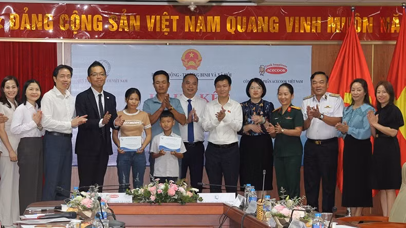 Project launched to support disadvantaged children in coastal localities