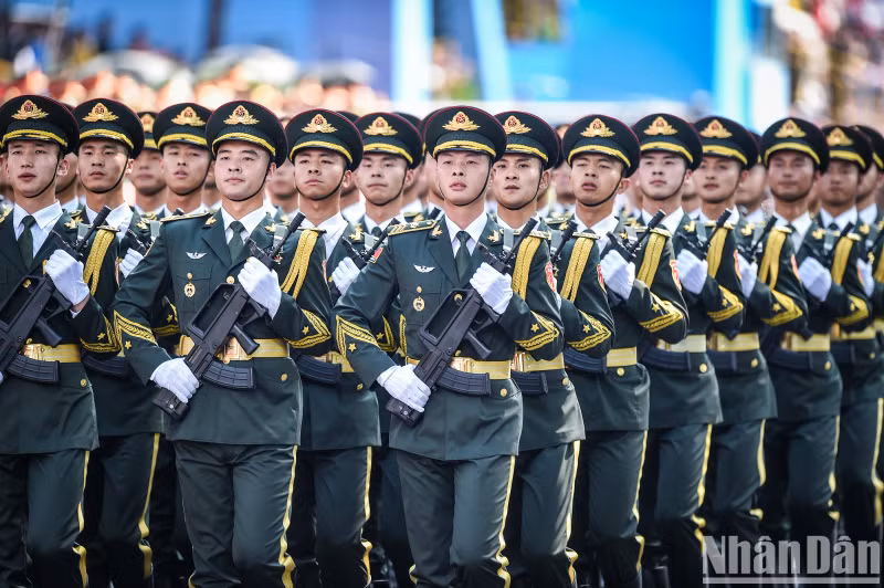 Formation from the army of China