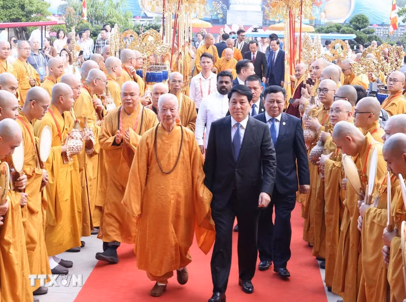 State President Luong Cuong attends UN Day of Vesak Celebrations 2025 in Ho Chi Minh City on May 6 (Photo: VNA) State President Luong Cuong attends UN Day of Vesak Celebrations 2025 in Ho Chi Minh City on May 6 (Photo: VNA)