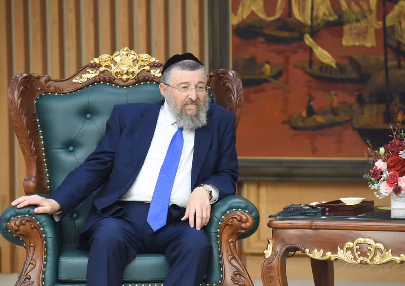 Israeli Minister of Labour Rabbi Yoav Ben Tzur speaks at the event Israeli Minister of Labour Rabbi Yoav Ben Tzur speaks at the event