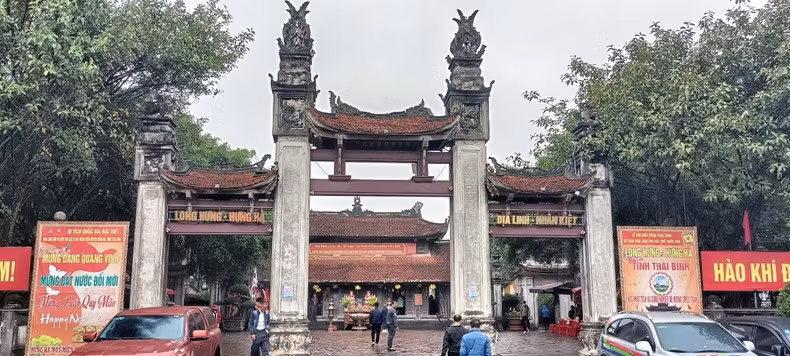 The Thai Binh Tran Temple Festival 2023 was held for the first time on a provincial scale.